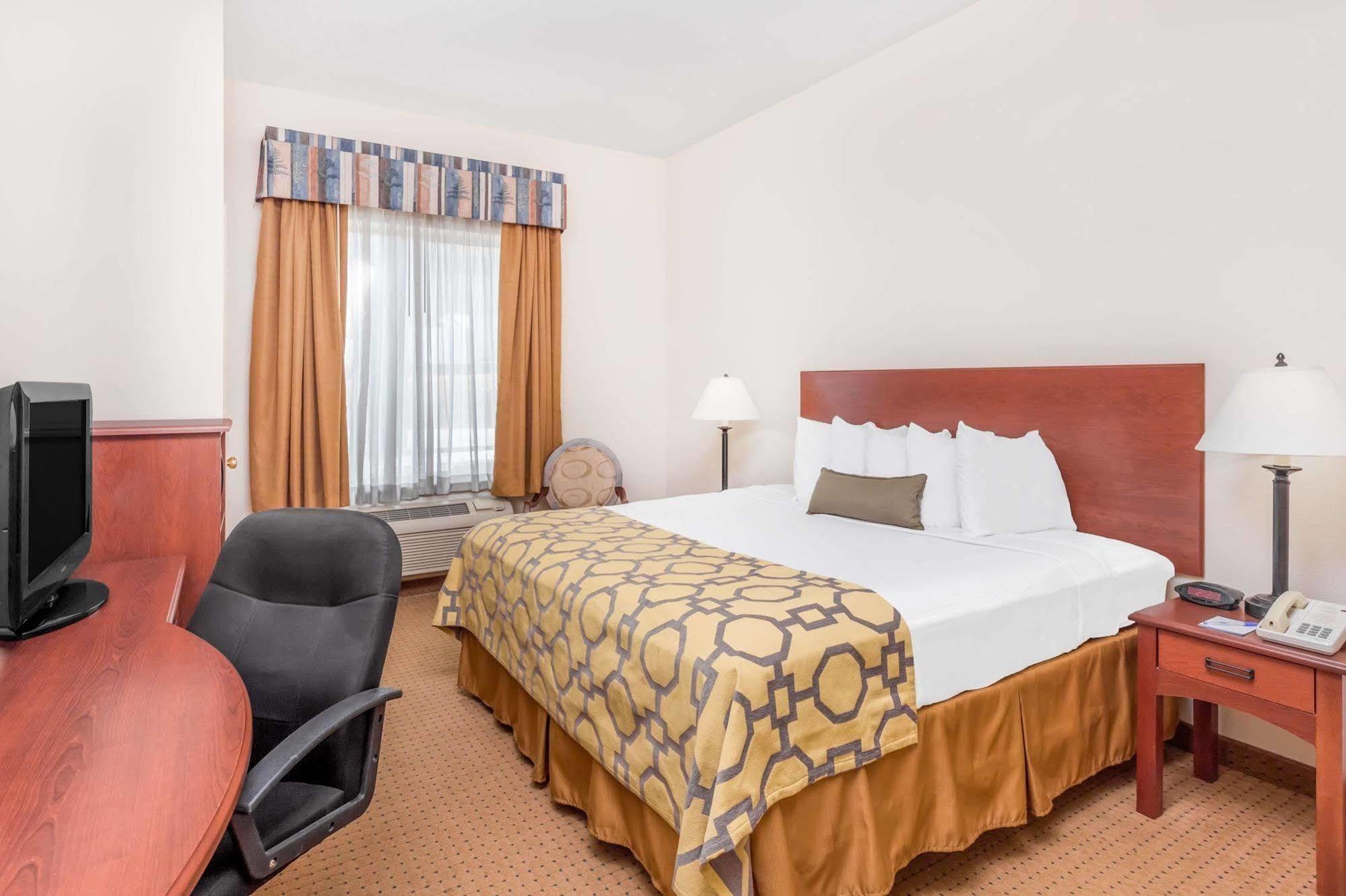 Baymont By Wyndham Cartersville Esterno foto